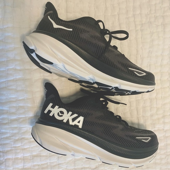 Hoka Shoes - Hoka Clifton 9 6B
